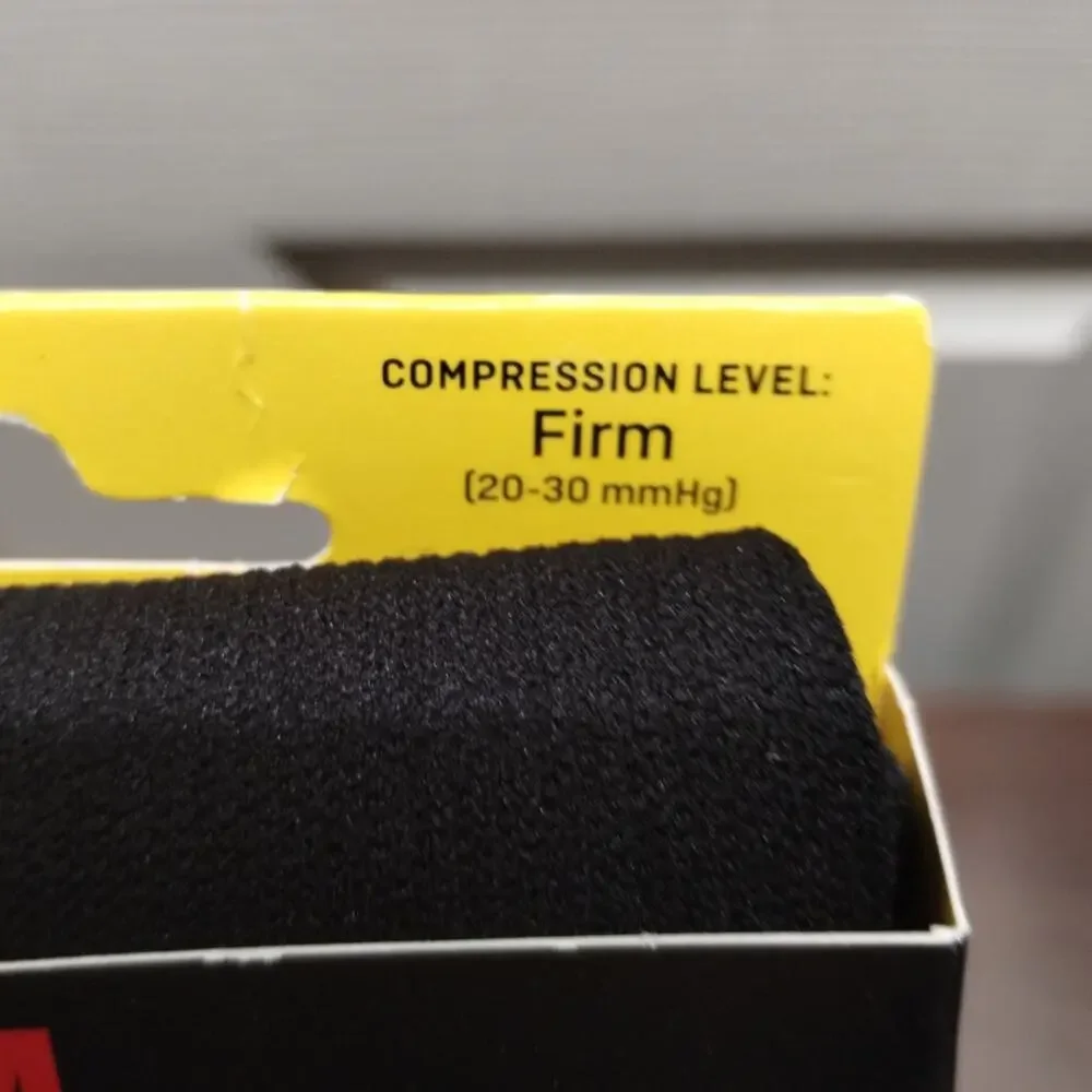 NEW Futuro by 3M Men's Size Medium Black Firm Lifestyle Compression Dress Socks
